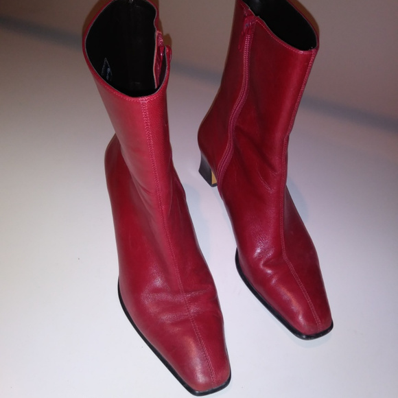 Etienne Aigner Red Heeled Boots - Picture 1 of 10